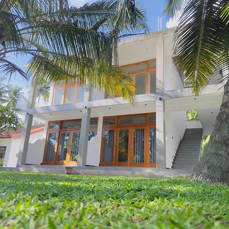 New Ocean Breeze Madiha Hotell Matara Exteriör bild